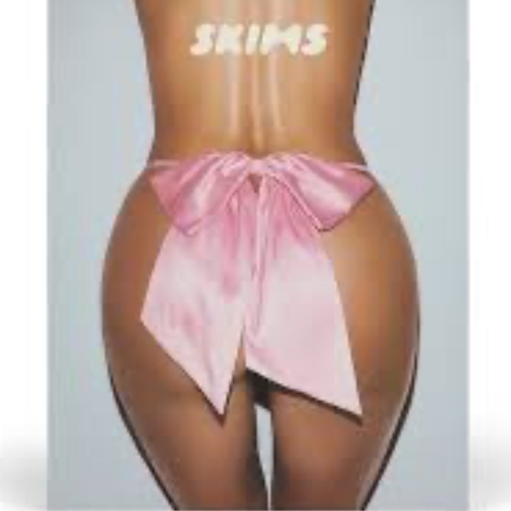 SKIMS Advent Calendar Pink Satin Bow Thong